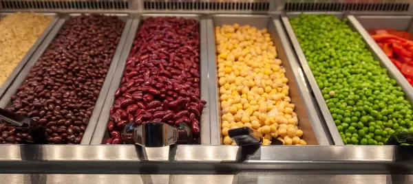 Linsen, Erbsen, Bohnen im Whole Foods Market