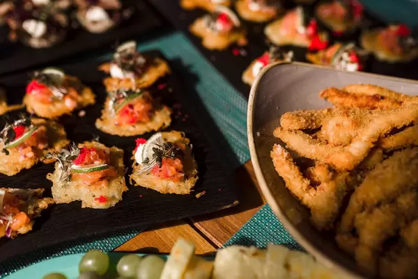 Little Cnape Appetizers  - Fried Potatoe Pancakes With Salmon And Lime