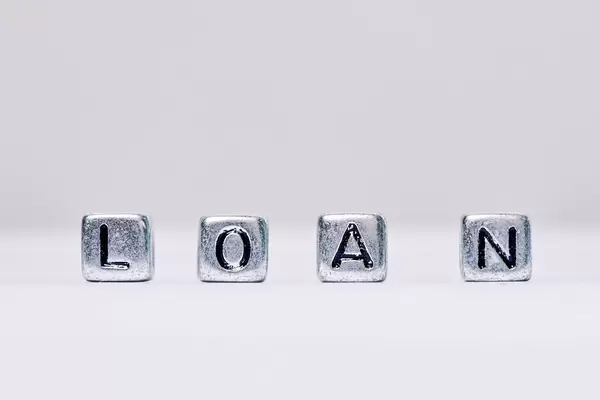 Loan word made of metallic blocks