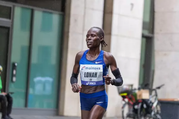 Lonah Chemtai Salpeter from Israel finishes fourth place at Frankfurt Marathon