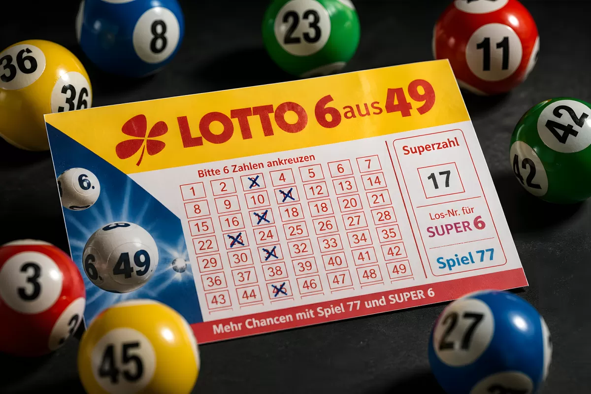 Lotto 6 aus 49 Schein mit angekreuzten Zahlen