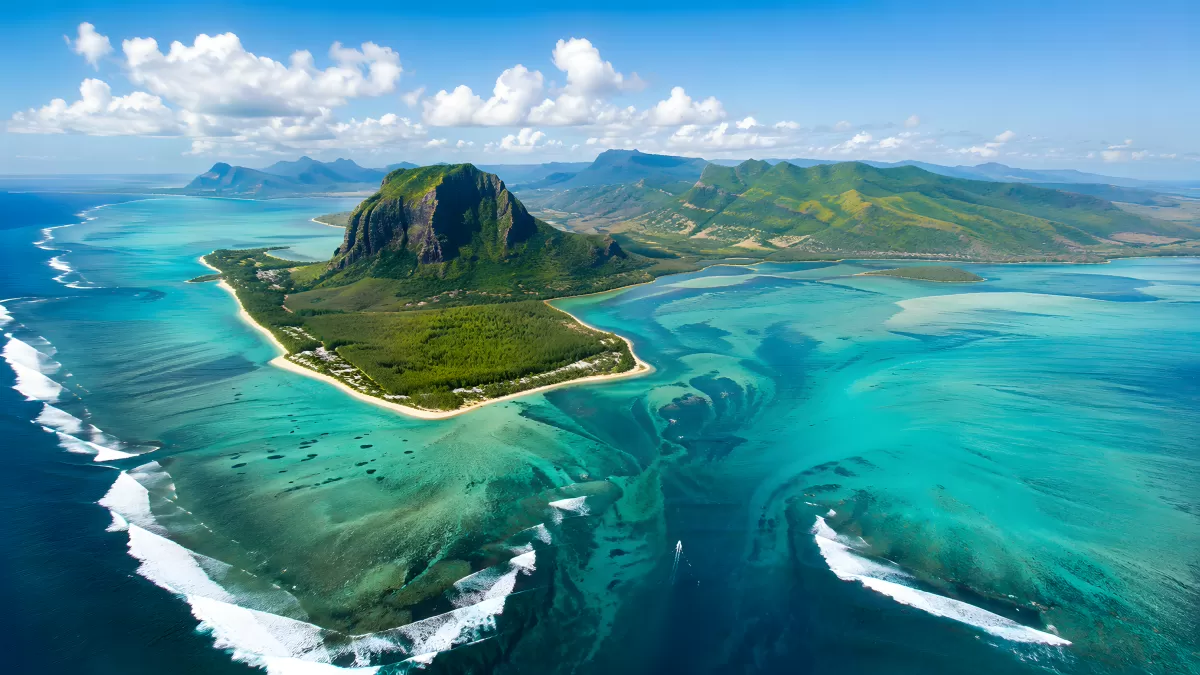 Luftaufnahme Le Morne Brabant Mauritius Küste