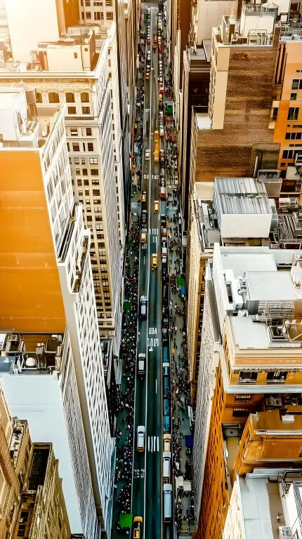 Luftaufnahme von New Yorker Innenstadt mit Verkehrsstau
