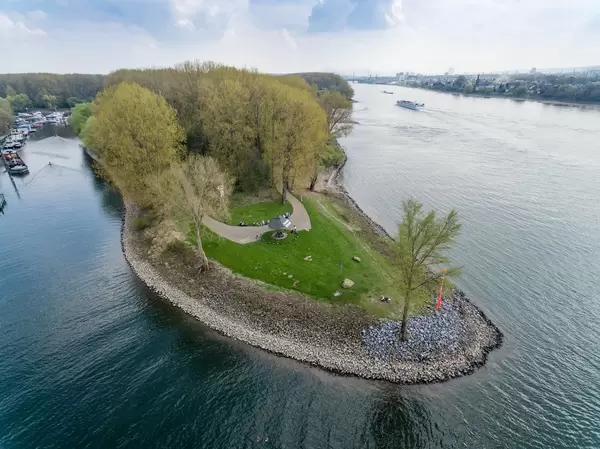 Luftbild: Landzunge an Mondorfer Hafen