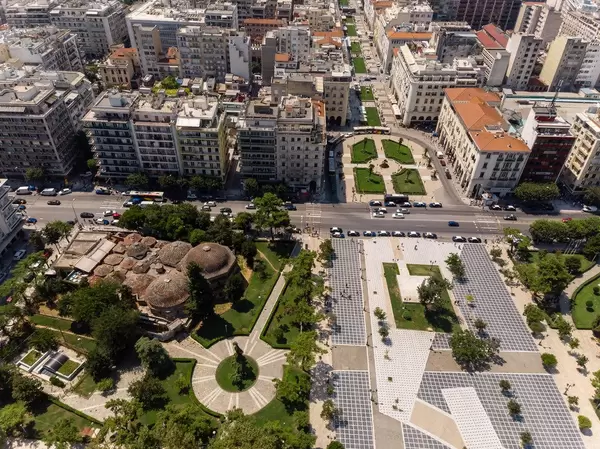Luftbild von der Statue von Eleftherios Venizelos und Bey Hamam