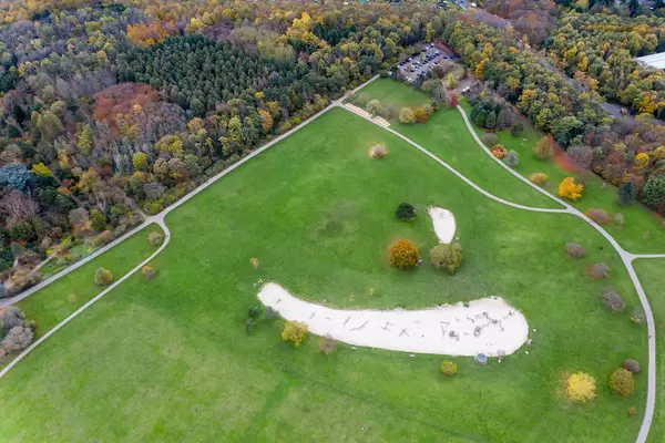 Forstbotanischer Garten Köln: Luftbild zeigt Kinderspielplatz