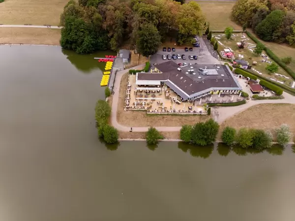 Luftbildaufnahme des Restaurants Haus am See in Köln