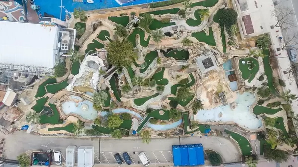 Luftbildaufnahme eines Themenparks in Magaluf, Mallorca
