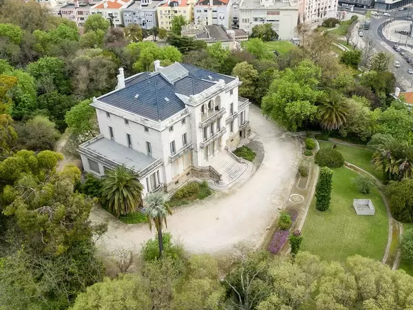 Luftbildaufnahme: Palacete Henrique Mendonça  