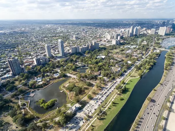 Luftbildaufnahme: South Pond, South Lagoon, Hochhäuser in Park West