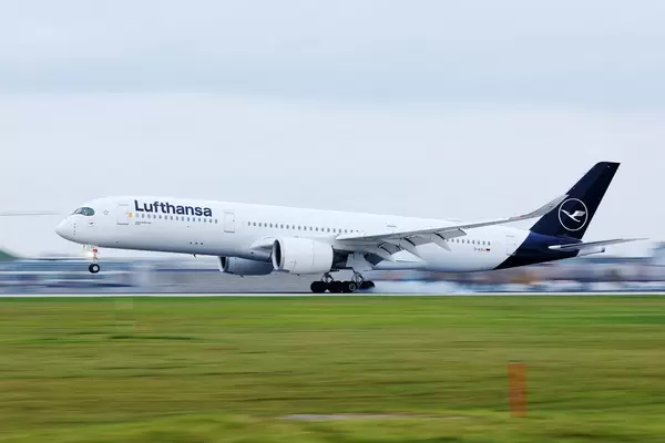 Lufthansa Airbus A350 taking off from Munich Airport, D-AIXJ