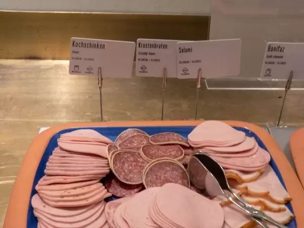 Lunchmeat cuts at a buffet
