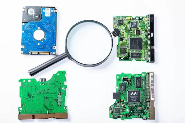 Magnifier and computer circuits
