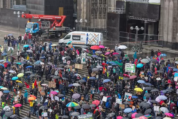 'Make the world green again!' - Fridays For Future demonstration in Köln