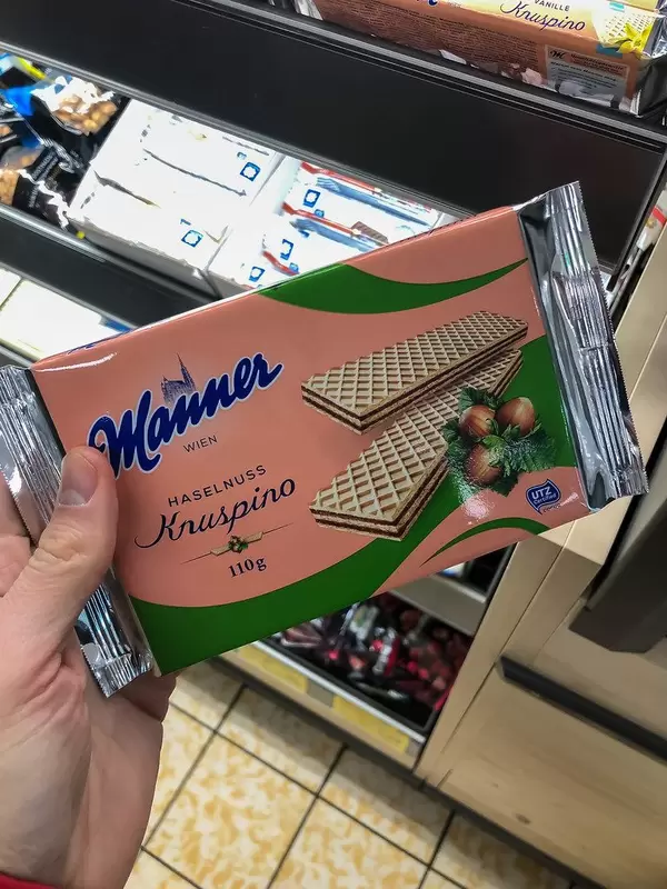 Manner Knuspino Haselnuss: Waffel in veganer Version