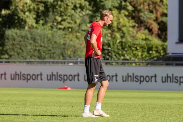 Marcel Risse außer Puste nach einem Sprint