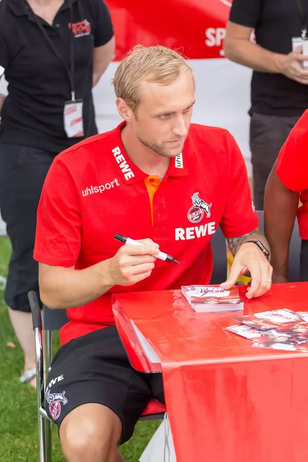 Marcel Risse signiert Autogrammkarten