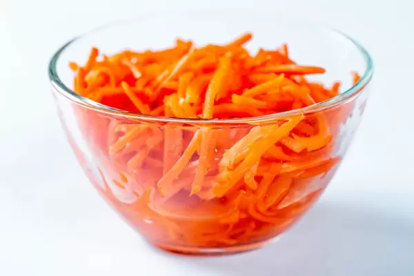 Marinated spicy carrots