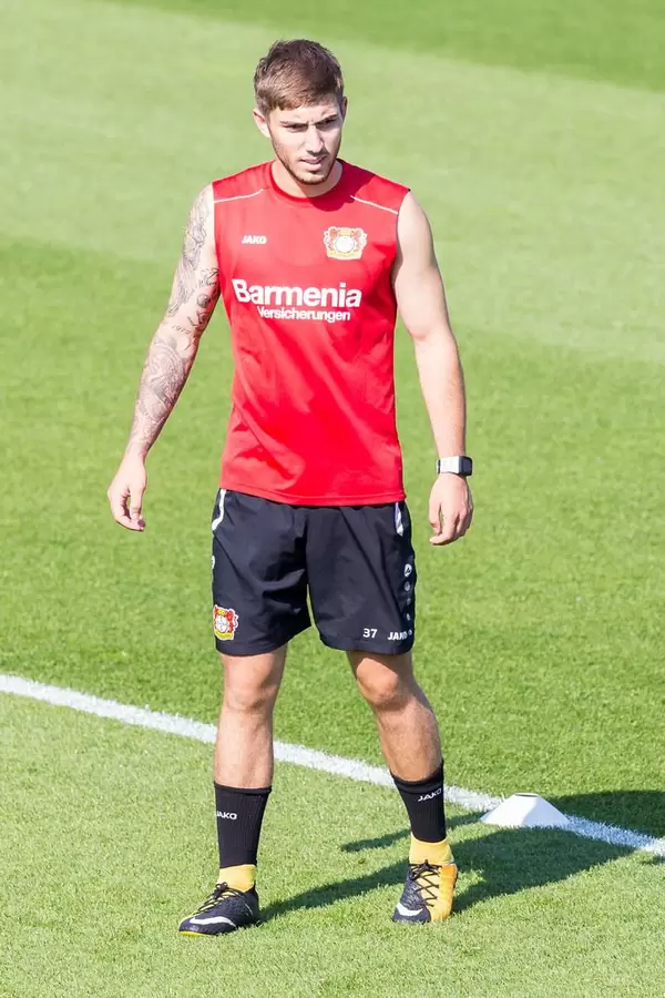 Marlon Frey beim Training - Bayer 04 Leverkusen