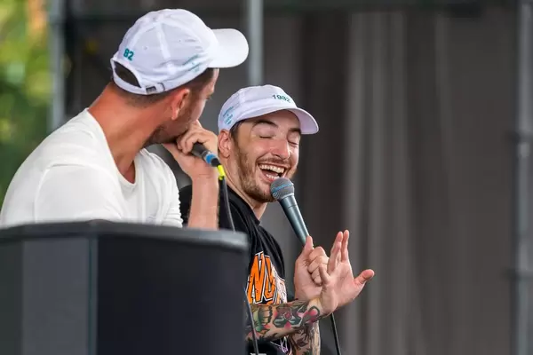 Marteria und Casper beim Spontan-Konzert in Köln