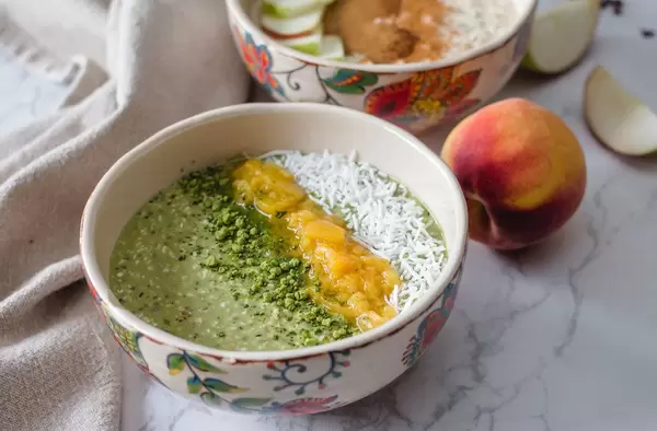 Matcha and Peach Oatmeal
