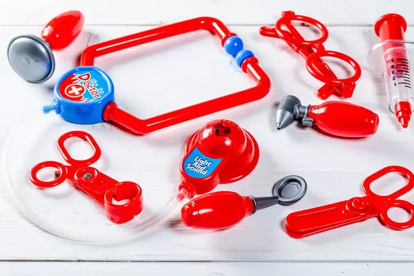 Medical equipment for children's play