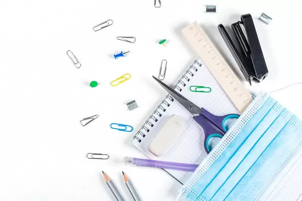 Medical mask with school trivia