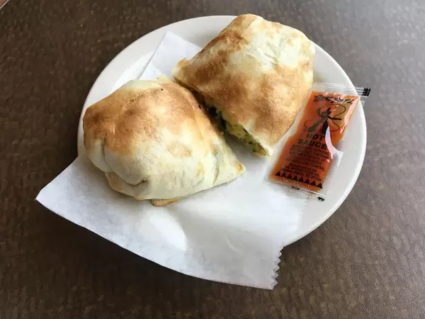 Mehlspeise mit scharfer Soße in Washington, USA