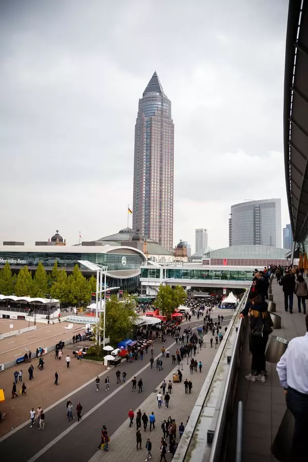 Mercedes Benz Halle bei der IAA
