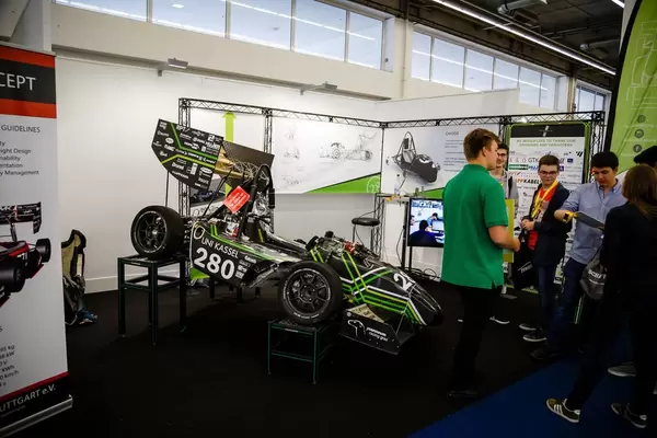 Messestand von Uni Kassel bei der IAA 2017