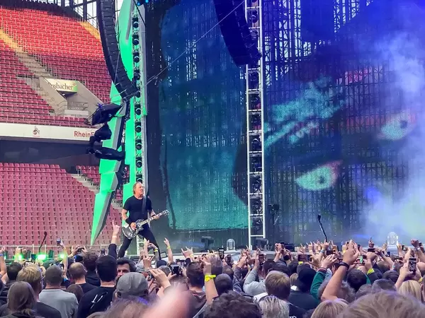 Metal fans rock to Metallica's performance at Cologne's RheinEnergie Stadium