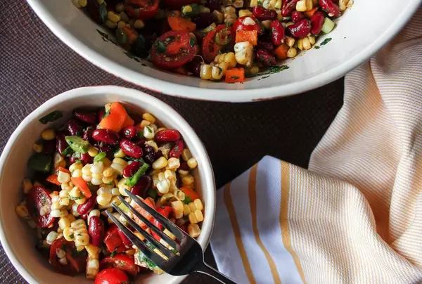 Mexican Salad with corn, pepper and bean