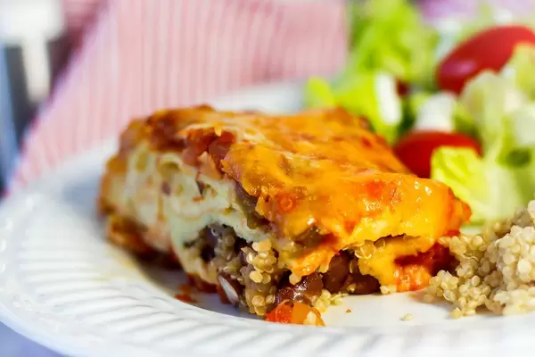 Mexikanische Casserole mit Käse