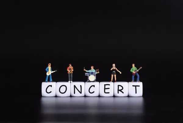 Miniature band with Concert text