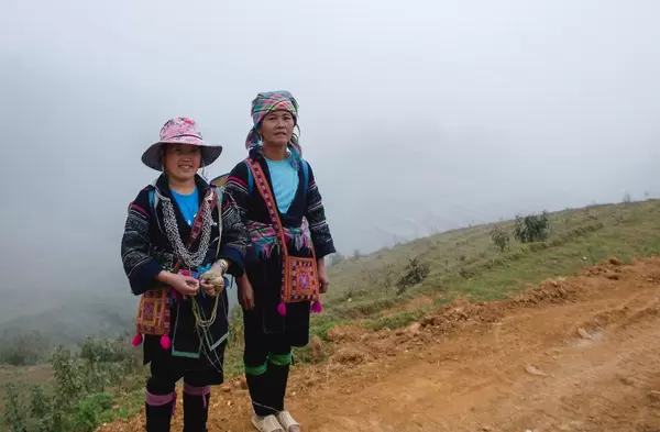Minority Women inTradional clothes Vietnam