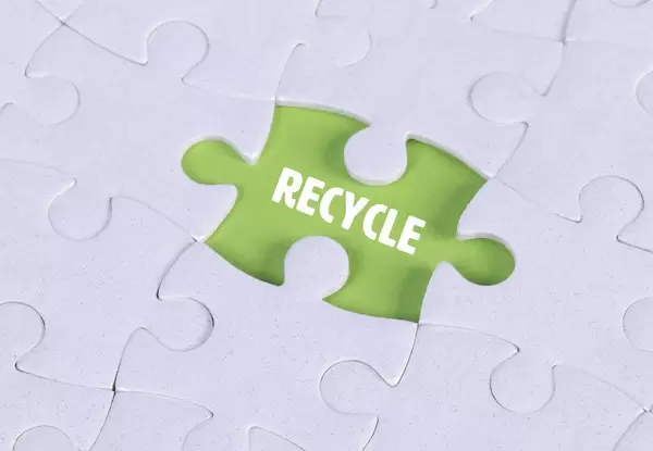 Missing puzzle piece with Recycle text