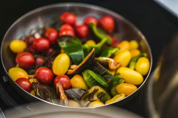 Mix Of Fresh Veggies  - Paprica, Onions, Tomatoes