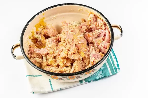 Mixture of Minced Meat with Spices for Meatballs (Flip 2019)