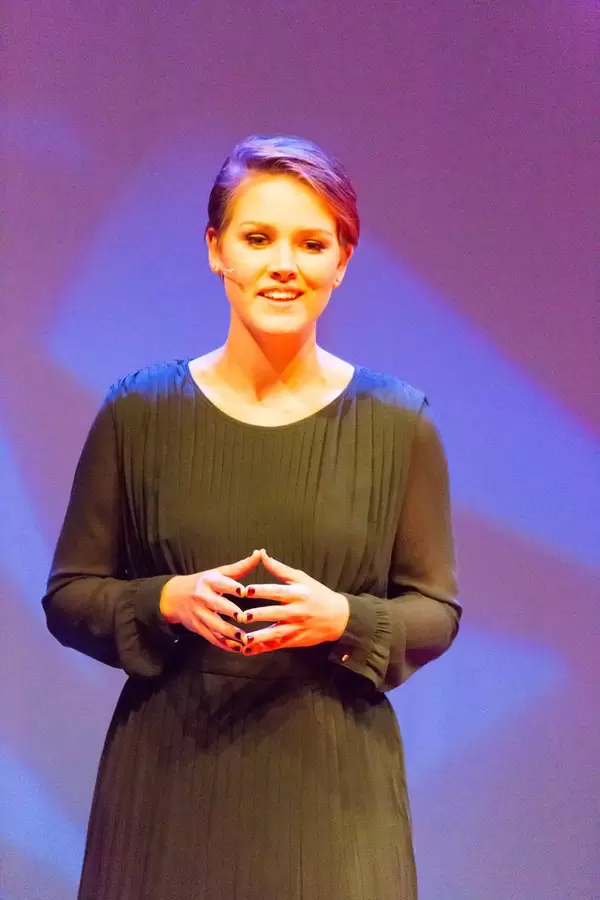 Moderatorin Martine van der Meijden - TEDxVenlo 2017