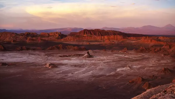 Moody landscape of mountain range in South America / Moody Landschaft der Bergkette in Südamerika