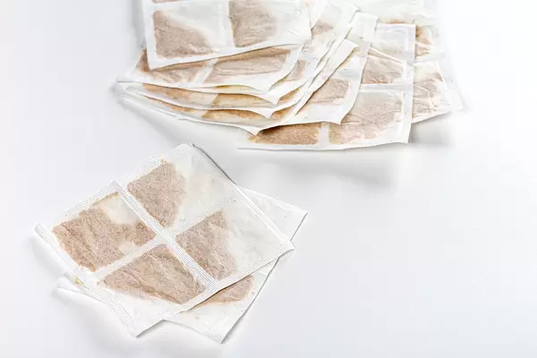 Mustard plasters on white background (Flip 2019)