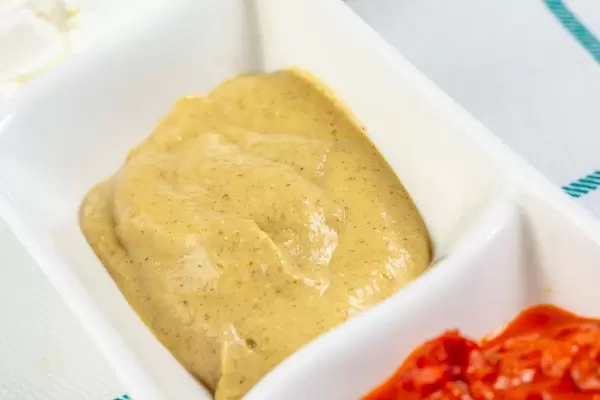 Mustard Sauce served on the table (Flip 2019)