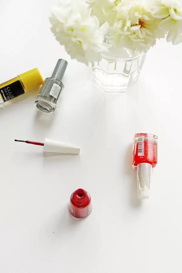 Nagelpolierset (engl. Nail Polish)