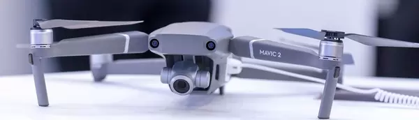 Nahaufnahme der DJI Mavic 2 Zoom Drohne