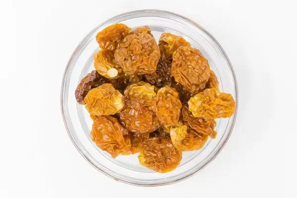 Nahaufnahme von getrockneten Bio-Kapstachelbeeren