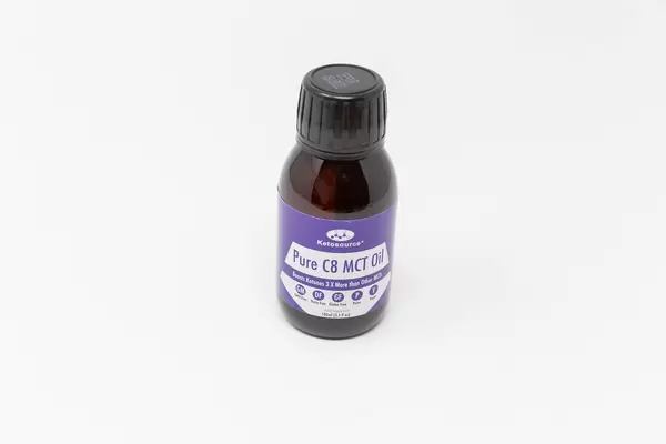 Nahrungsergänzung mit natürlichen Inhaltsstoffen von Ketosource. Pure C8 MCT Öl 100ml Flasche