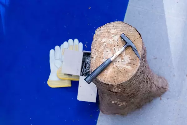 Nails, a classic game at Festivals in Germany