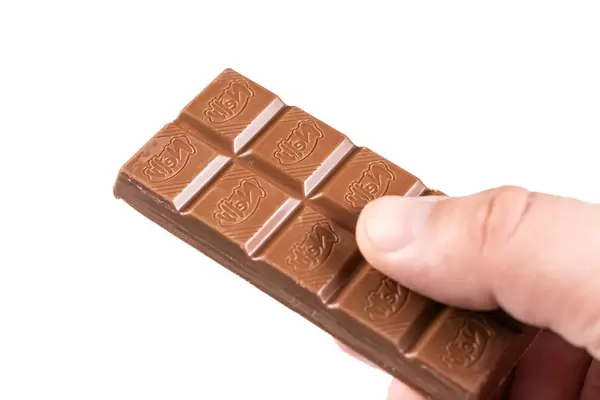 Nelly Chocolate Bar in the hand (Flip 2019)