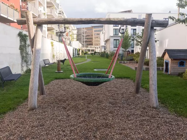 Netzschaukel am Spielplatz