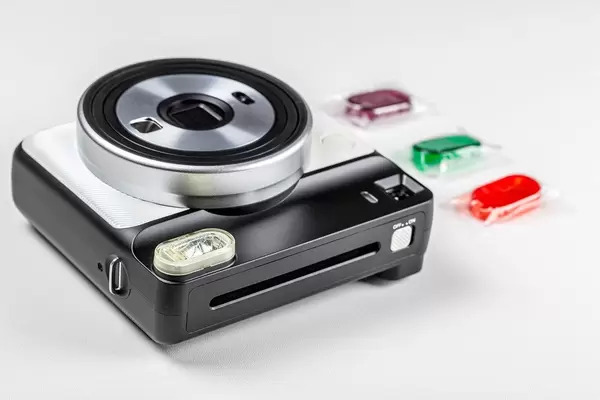 New Polaroid camera with a set of filters